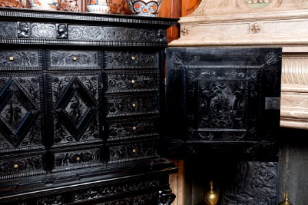 Kabinettskåp av svartbetsat päronträ och ebenholts - Hallwylska museet - 108629 photo