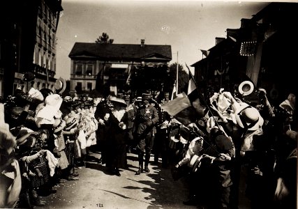 Kaiser Karl I. und Kaiserin Zita in bregenz am 5. Juni 1917, Kaiser Karl I. bereiste in der Zeit vom 1. Juni 1917 bis zum 6. Juni 1917 die Isonzofront, Istrien, Kärnten und Vorarlberg (BildID 15565499)