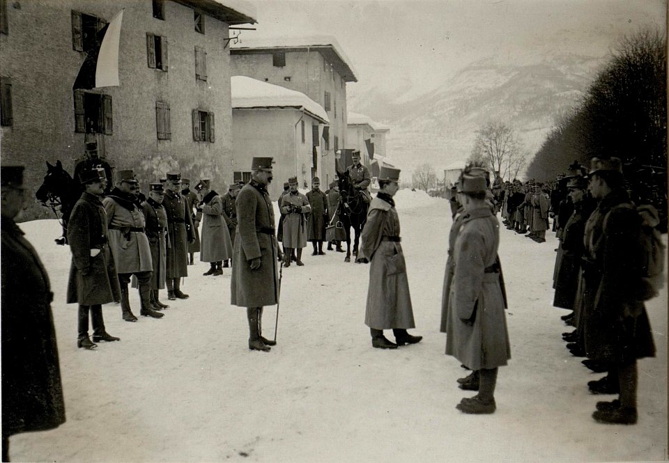 Kaiser Karl I. in Pergine, 17.1.1917 (BildID 15549684)