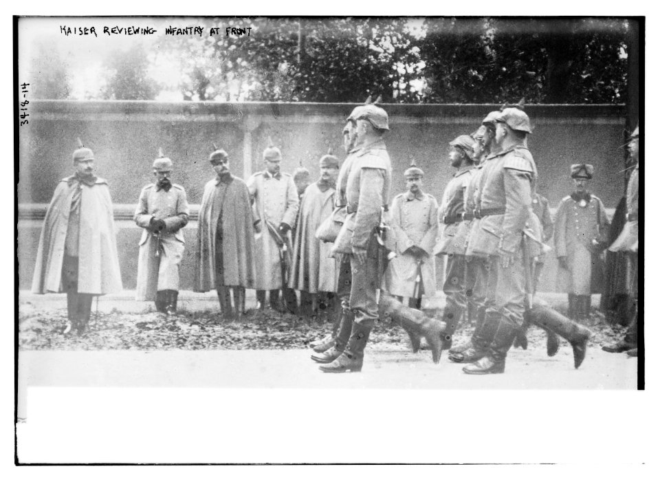 Kaiser reviewing infantry at front LCCN2014697332