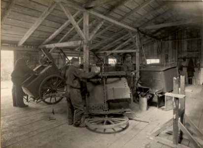 K.u.k. Verpflegs Feldausrüstungs Werkstätte in Villach, Abteilung für Fahrküchen Anstreicherei, aufgenommen am 25. Mai 1916 (BildID 15473115)