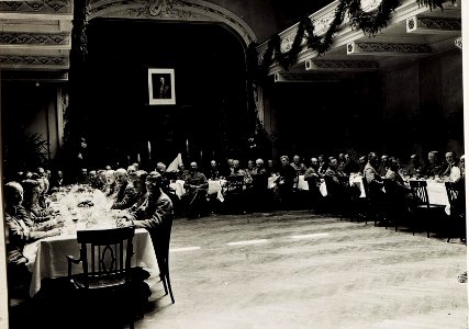 Kaiserdiner beim Korpskommdo.G.d.J.v.Roth (BildID 15575249)