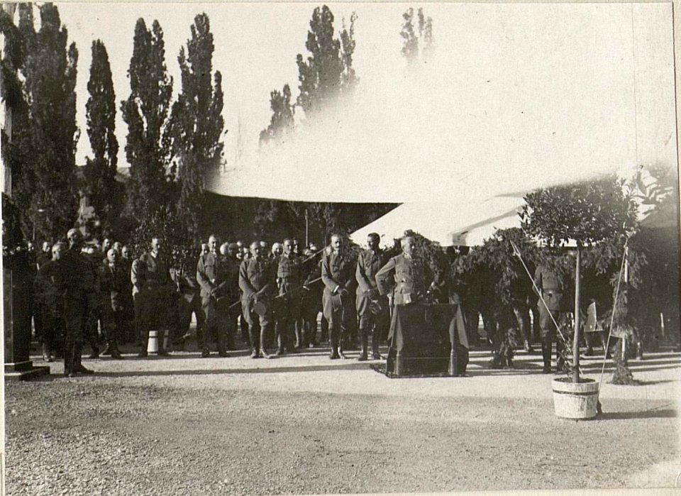Kaiserfeier, Gottesdienst auf der Piazza d'Armi in Trient (BildID 15627986)