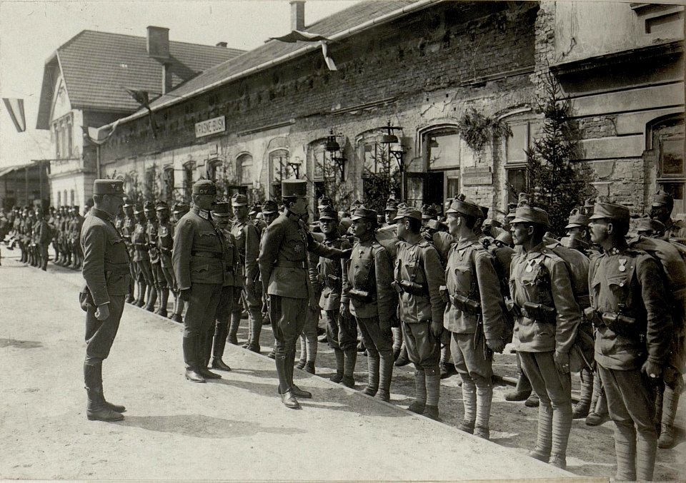 Kaiser Karl I. besucht die Armeegruppe Böhm-Ermolli in Busk (BildID 15552520)