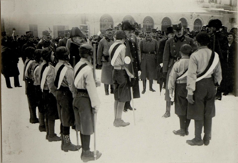 Kaiser Karl I. besucht Trient, 15.1.1917 (BildID 15549530)