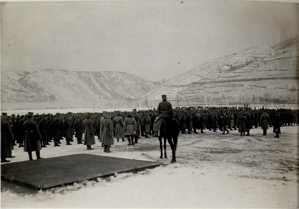 Kaiser Karl I. in Levico, 17.1.1917 (BildID 15549796)
