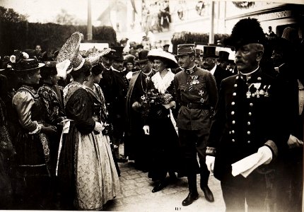 Kaiser Karl I. und Kaiserin Zita in bregenz am 5. Juni 1917, Kaiser Karl I. bereiste in der Zeit vom 1. Juni 1917 bis zum 6. Juni 1917 die Isonzofront, Istrien, Kärnten und Vorarlberg (BildID 15565492)