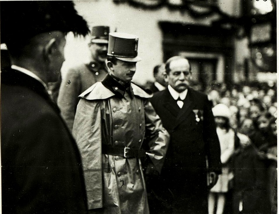 Kaiser Karl I,, Besuch in Pergine, Empfang der Zivilbevölkerung. (BildID 15415386)