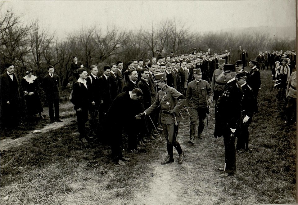 Kaiser Karl I. bei Jung Österreich am Roten Berg in Ober St. Veit (BildID 15552422)