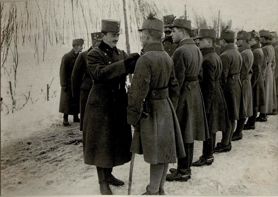 Kaiser Karl I. besucht Calliano, 16.1.1917 (BildID 15549565)