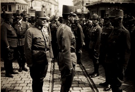 Kaiser Karl I. besucht Czernowitz am 6. August 1917 (BildID 15566816) photo
