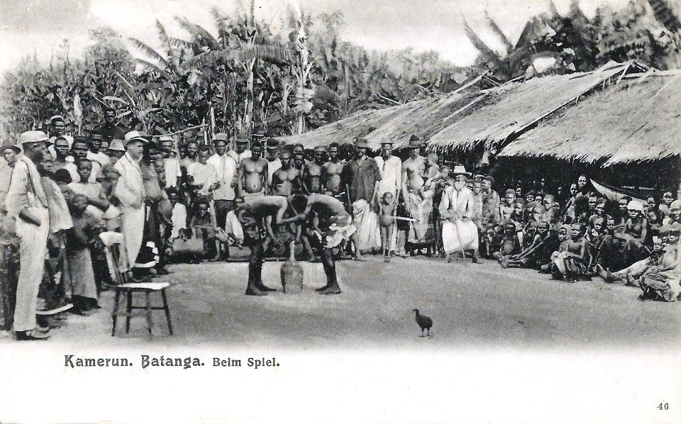 Kamerun-Batanga-Beim Spiel