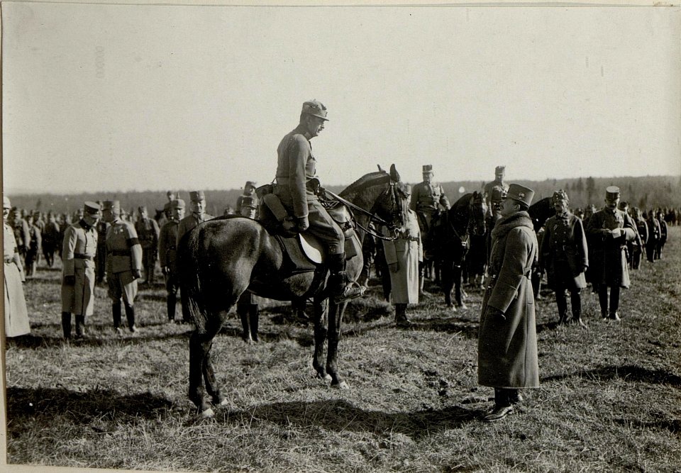 Kaiser Karl I. besucht die 3. Armee im Raum von Majdan, in der westlichen Ukraine (BildID 15552758)