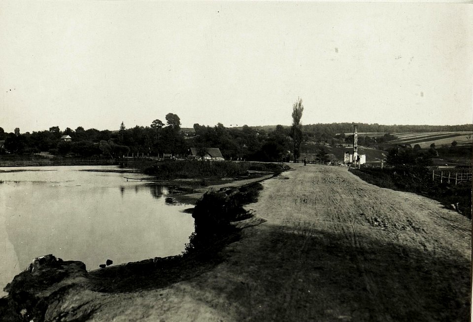 Kampfgelande bei Dobrowlany. (BildID 15433204)