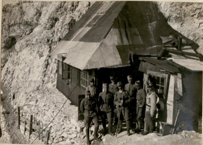 Kaisrl.Hoheit Erzh.Heinrich Ferdinand am Wischberg. (Scotti-Hütte.) (24-7.1917.) (BildID 15801826)