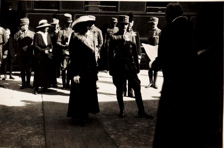 Kaiser Karl I. und Kaiserin Zita in bregenz am 5. Juni 1917, Kaiser Karl I. bereiste in der Zeit vom 1. Juni 1917 bis zum 6. Juni 1917 die Isonzofront, Istrien, Kärnten und Vorarlberg (BildID 15565506)