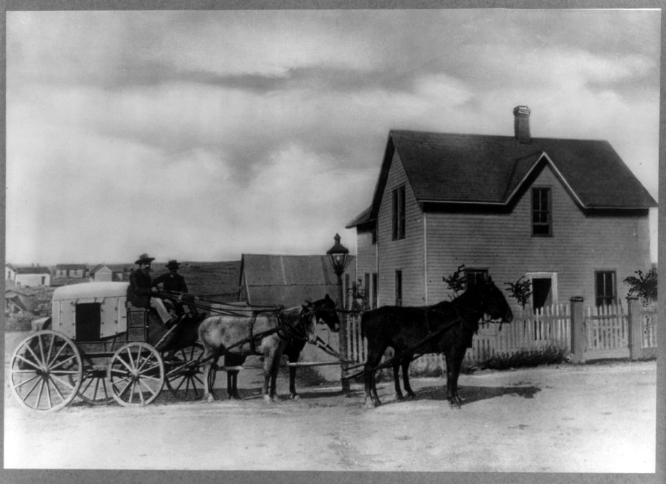 Kansas. Dodge City. Horse-drawn vehicle LCCN2012645677