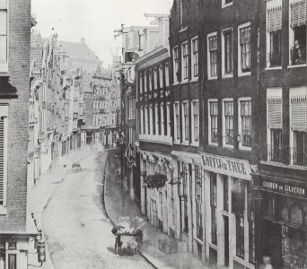 Kalverstraat vanaf het Muntplein ~1889