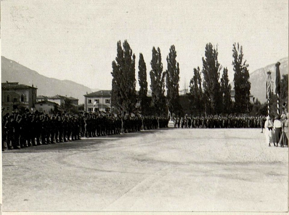 Kaiserfeier, Gottesdienst auf der Piazza d'Armi in Trient (BildID 15627965)