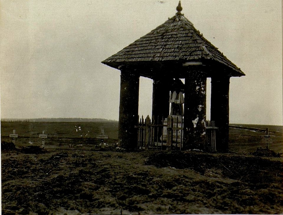 Kapelle und Heldengräber. (BildID 15523268)