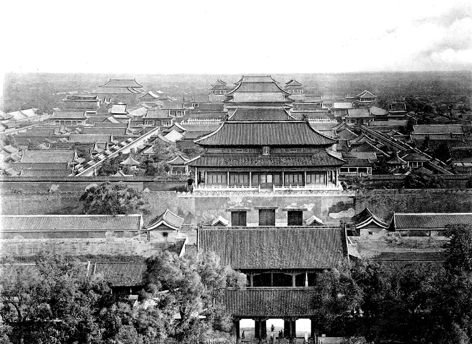 Kaiserstadt III. Blick vom Konienhügel über die Verbotene Stadt