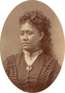 Kapoli Kamakau, Hawaii album, p. 26, portraits of men and women