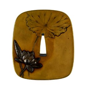 Kano Natsuo - Tsuba with the Bodhisattva Kannon - Walters 51218