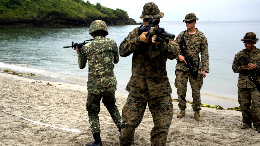 KAMANDAG 2017 Lima Co Conducts Training with Philippine Marines - Image 16 of 18