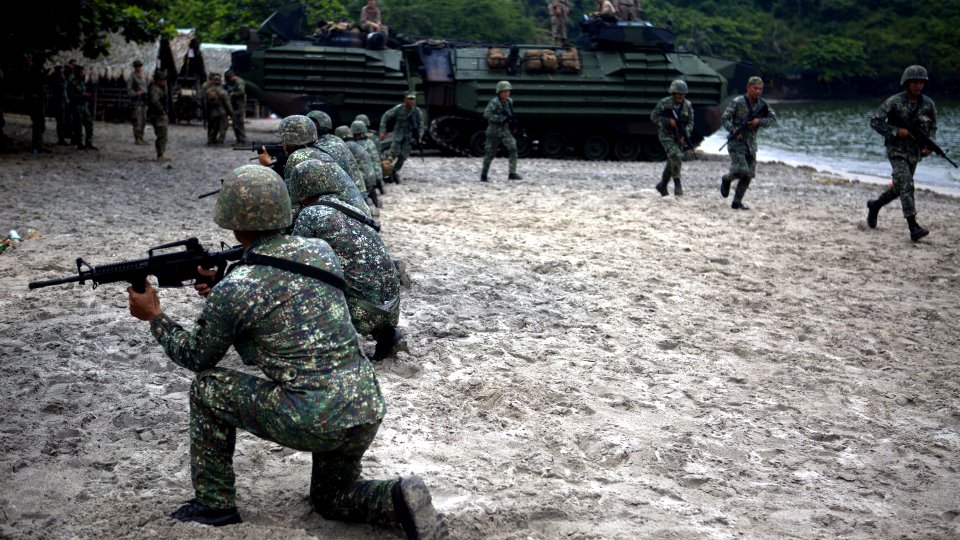 KAMANDAG 2017 Lima Co Conducts Training with Philippine Marines - Image 7 of 10