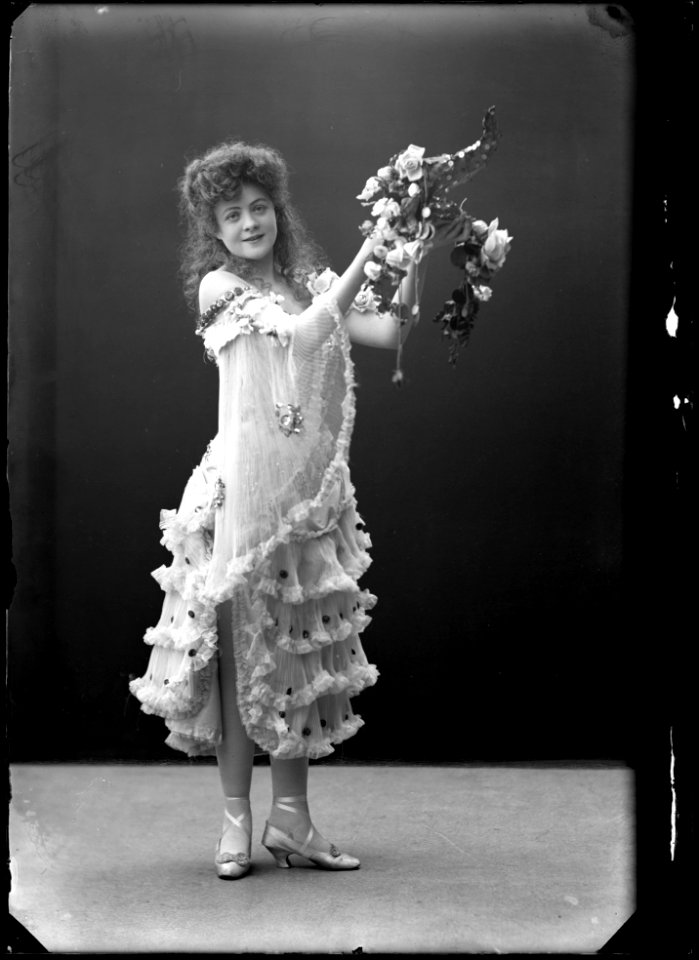 Karin Molander in Stackars Olson at Södra teatern 1907 - SMV - NM047