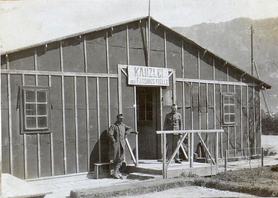 Kanzlei u.Baracke d.Verpflegsfassungsstelle Haidenschaft (BildID 15596881)