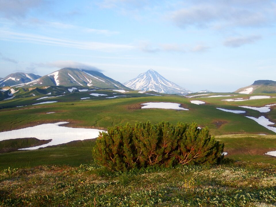 Volcano the snow summer