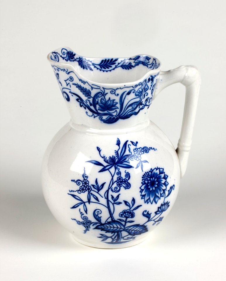 Kanna från cirka 1884-1900, gjord av porslin - Skoklosters slott - 95295