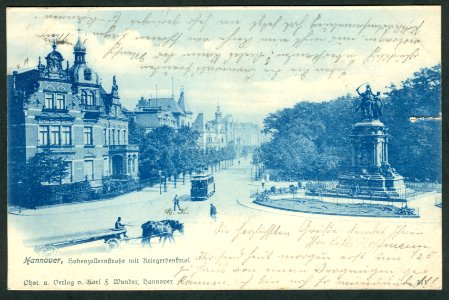 Karl F. Wunder PC 0521 Hannover, Hohenzollernstraße mit Kriegerdenkmal. Bildseite