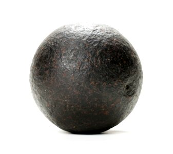 Kanonkula s.k. lod, av järn, 98 mm i diameter - Skoklosters slott - 97149