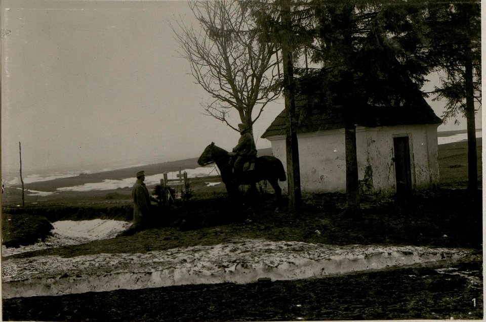 Kapelle und Soldatengräber, Burkanow. (BildID 15517914)
