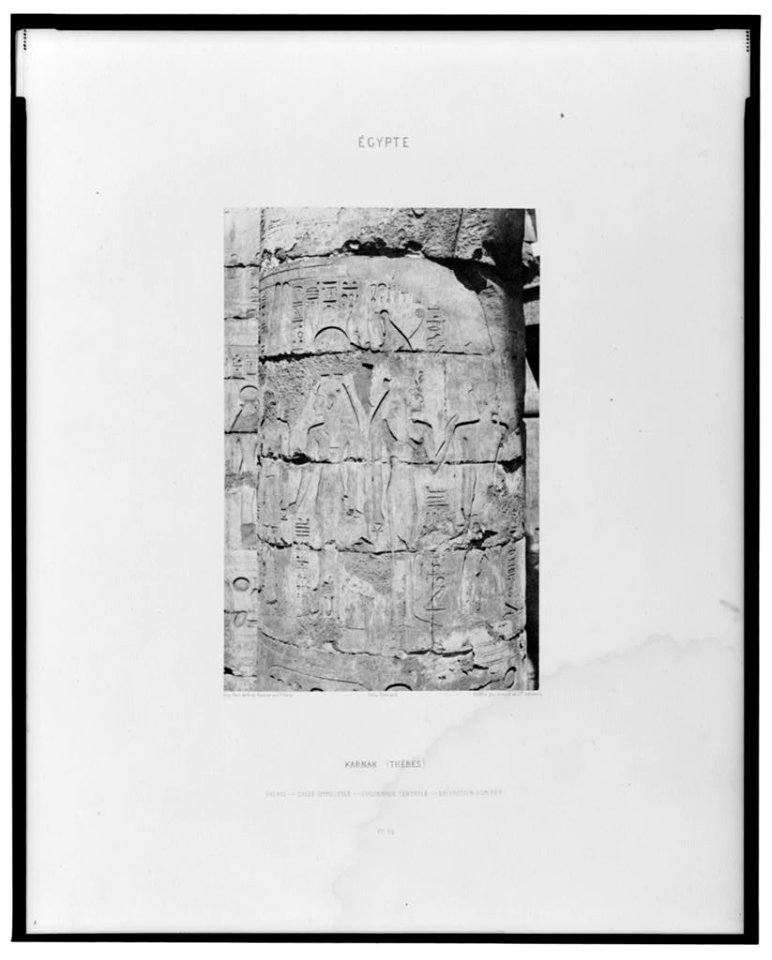 Karnak (Thèbes) - palais - salle hypostyle - colonnade centrale - décoration d'un fût - Félix Teynard. LCCN2001695298