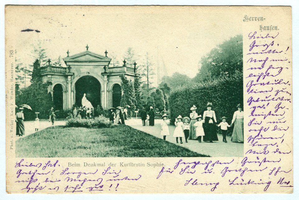 Karl F. Wunder PC 0783 Herrenhausen. Beim Denkmal der Kurfürstin Sophie