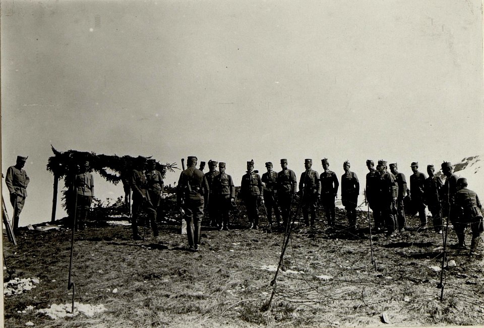 Karl I. besucht Folgaria (Vielgereuth), 15.5.1917 (BildID 15552968)