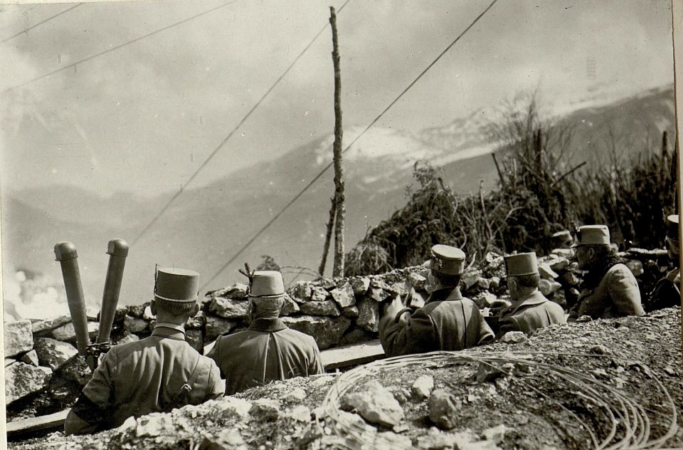Karl I. besucht Folgaria (Vielgereuth), 15.5.1917 (BildID 15553066)