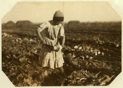 Katie Wohn, twelve-year-old topper. Said she cut a hole in her leg recently with the hook on the end of the knife. See Hine report. Photo Oct. 22-15. LOC nclc.00336