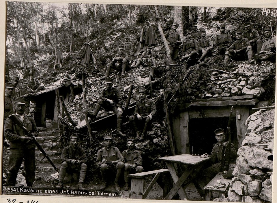 Kaverne eines Infanteriebataillions.bei Tolmein. (BildID 15731849)