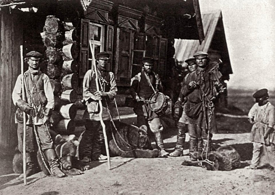 Karrik, Vladimir Andreevič - Eine Gruppe finnischer Bauern (Zeno Fotografie)
