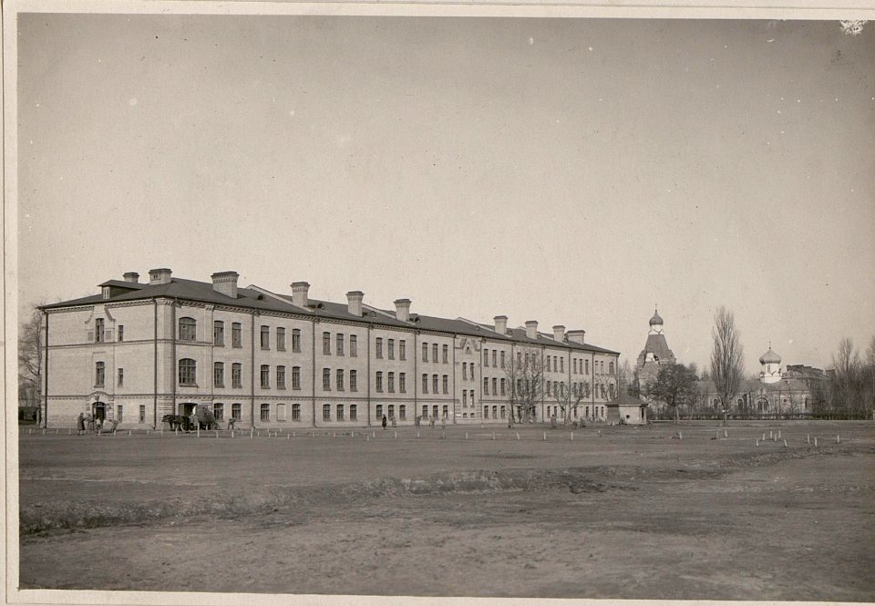 Kaserne in Luck mit der russischen Garnisonskirche. (BildID 15733209)