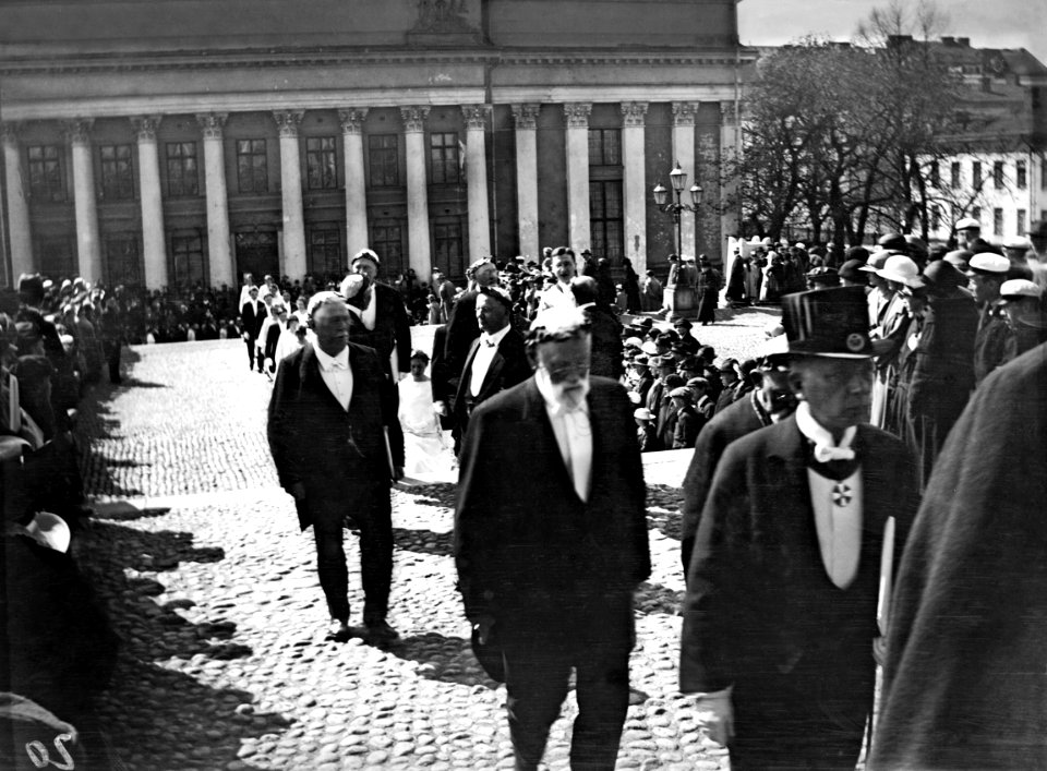Keisarillisen Aleksanterin yliopiston promootio - N2264 (hkm.HKMS000005-000001fk)