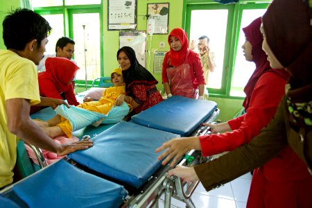 Kelahiran Bayi Merupakan Kebahagiaan Bagi Keluarga dan Masyarakat (39343437161)
