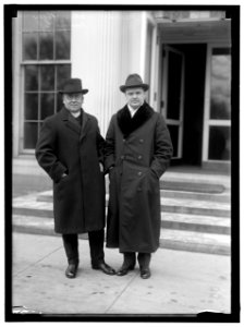 KELLEY, FATHER FRANCIS CLEMENT OF CHICAGO. LEFT, WITH DUDLEY FIELD MALONE LCCN2016866124