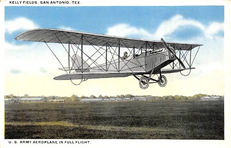 Kelly Field - Curtiss JN-4 in Full Flight