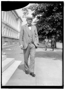 KENDRICK, JOHN BENJAMIN. GOVERNOR OF WYOMING, 1915-1917; SENATOR, 1917- LCCN2016870128