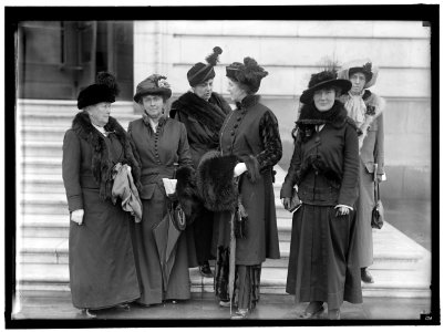 KENT, MRS. WILLIAM. WIFE OF REP. FROM CALIFORNIA. WOMAN SUFFRAGETTE LCCN2016866199